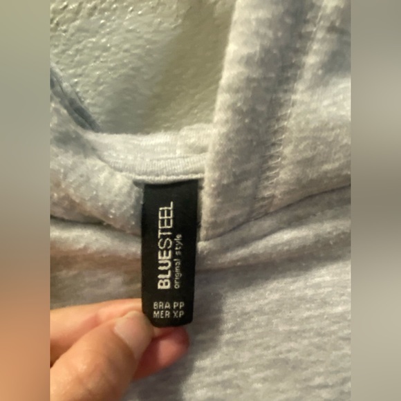 Crop top hoodie - Picture 3 of 4